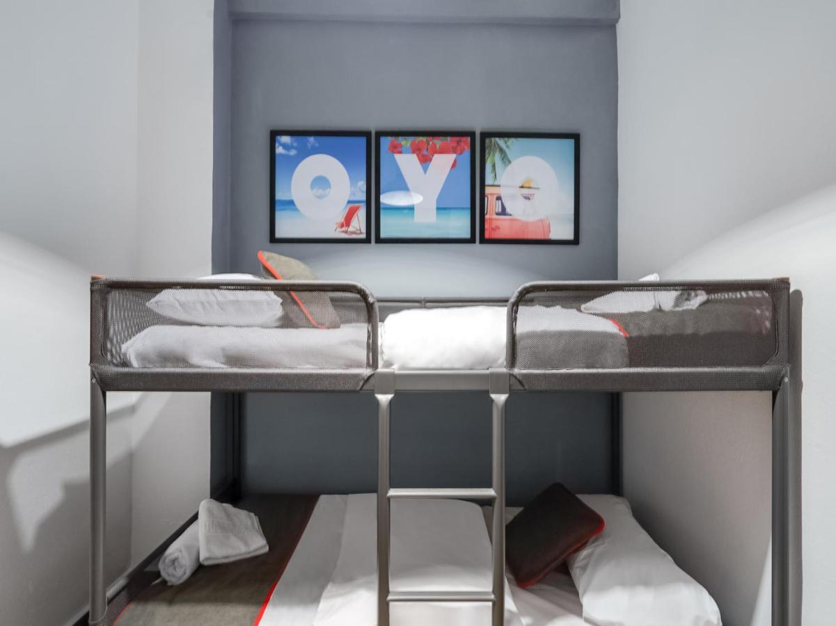 Oyo Ruzafa Guesthouse Valencia Eksteriør bilde