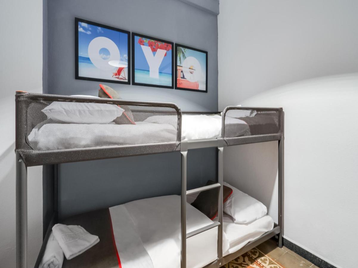Oyo Ruzafa Guesthouse Valencia Eksteriør bilde