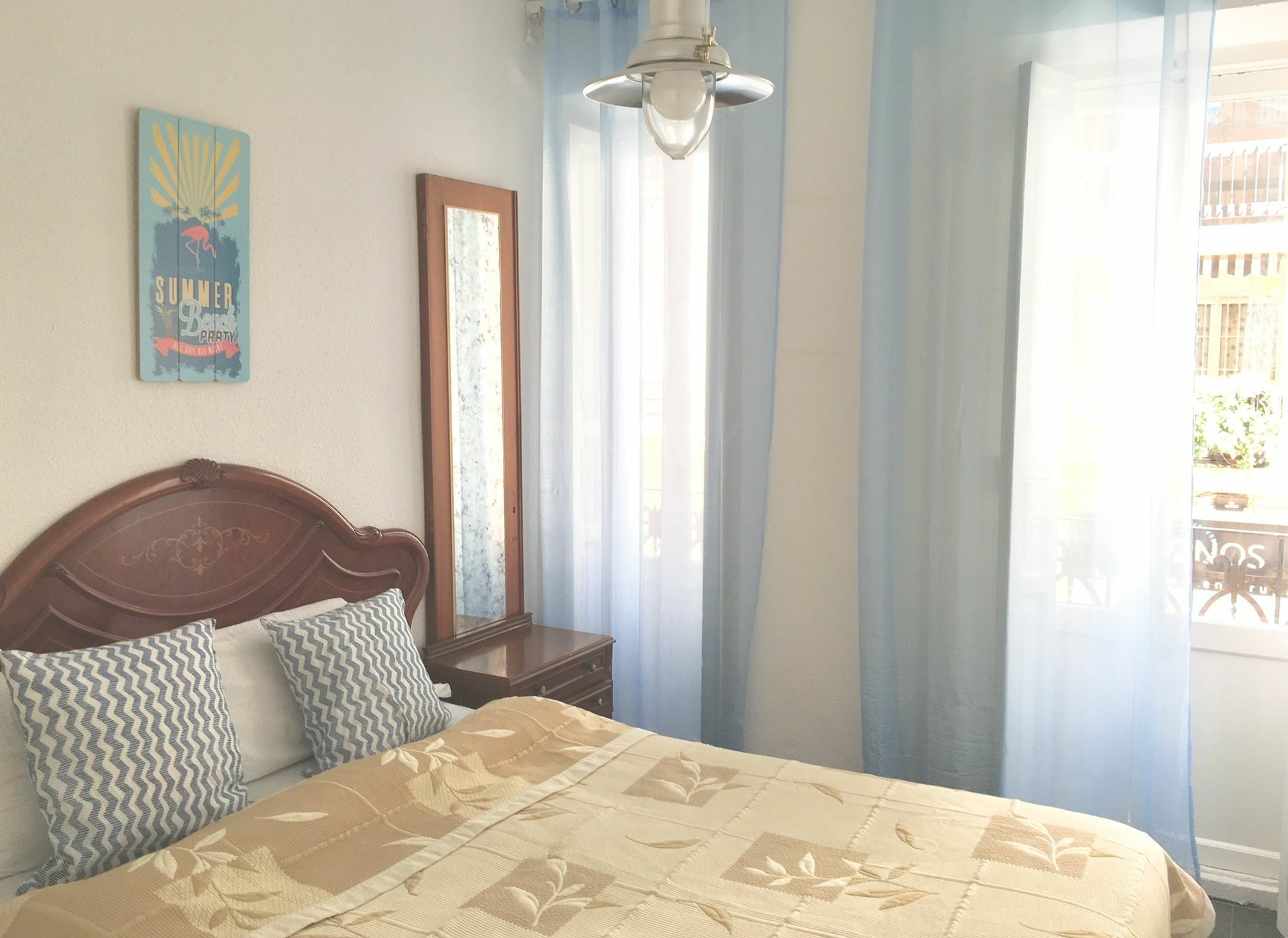 Oyo Ruzafa Guesthouse Valencia Eksteriør bilde